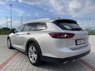 Eladó használt Opel Insignia - Sports Tourer 2.0 CDTI Country Tourer Start/Stop AWD