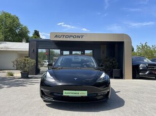 Eladó Tesla Model 3