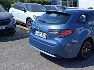 Eladó használt Toyota Corolla - COROLLA Touring Sports 1.2T Comfort Mo-i! 44e KM! Vezetett Sz.Könyv! GARANCIÁVAL! Téli-Nyári kerék! Tolatókamera!