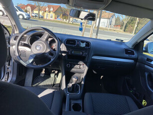 Eladó használt Volkswagen Golf VI - 1.6 TDi Comfortline