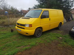 Eladó használt Volkswagen Transporter - 2.5 Basic