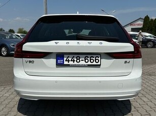 Eladó használt Volvo V90 - V90 2.0 [B4] MHEV Momentum Pro Geartronic