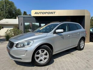 Eladó használt Volvo XC60 - XC60 2.0 D [D3] Momentum FWD 2 ÉV GARANCIA. PANORÁMATETŐ. TEMPOMAT