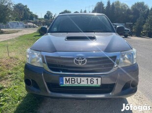 Eladó szeretett Toyota HI Lux Hilux 2.5 D-4D 4x4 Double Comfort AC