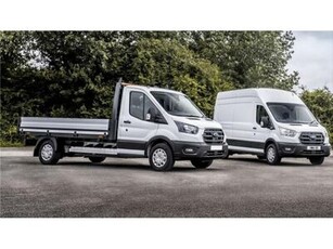 Eladó új Ford Transit - TRANSIT BEV 350 MWB Trend RWD (Automata) Elektromos E-Transit 3 fős alvázas KÉSZLETEN!!