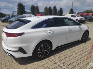 Eladó új Kia Cee'd - Ultimate Edition ADA 140T Készletről elvihető, akár 4,99% THM PVP finanszírozással!