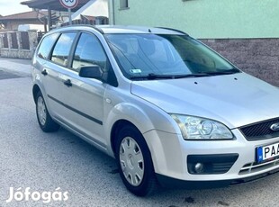 Ford Focus 1.6 Ambiente Friss Műszakival 101Le