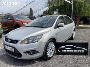 Ford Focus 1.6 Garázsbantartott jó állapotú szg...