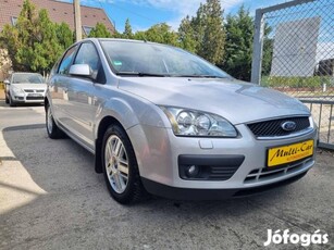 Ford Focus 2.0 Ghia Gyönyörű Állapot!!143000KM!...