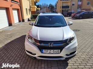 Honda HR-V 1.6 i-Dtec Executive 4.5-5l/100 km....