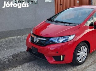 Honda Jazz 1.3 Trend Vezetett Szervizkönyv