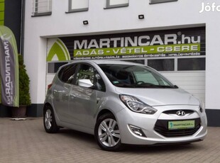 Hyundai IX20 1.4 CRDi HP Style Sleek Silver Met...