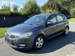 KIA CEE'D 1.6 EX EURO5 3 Év Garancia/Klíma/Tola...