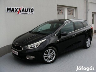 KIA CEE'D SW 1.4 Cvvt FIFA Prémium Tolatókamera...