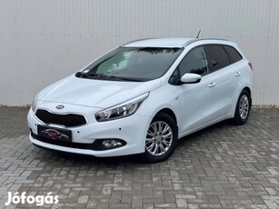 KIA CEE'D SW 1.6 CRDI EX Prémium Multimédia.Ülé...