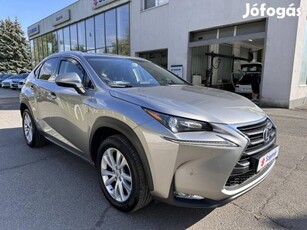 Lexus NX 300h Executive Special Edition CVT 4WD...