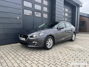 Mazda 3 1.5 Challenge Szervizkönyv / 1.Tulaj /...