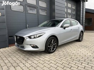 Mazda 3 Sport 1.5 Challenge Szervizkönyv / 82ek...