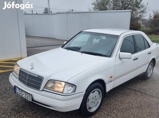 Mercedes-Benz C 180 Esprit Második tulajdonostól