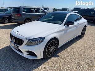 Mercedes-Benz C 300 9G-Tronic