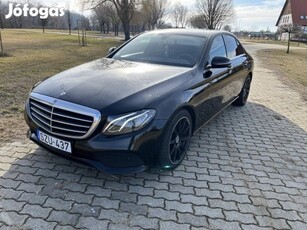 Mercedes-Benz E 200 4Matic 9G-Tronic EQ Boost