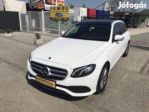 Mercedes-Benz E 220 d T 9G-Tronic Bluetec Végig...