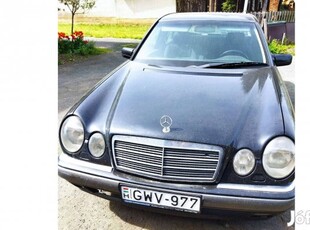 Mercedes E 300 TD