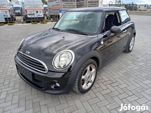 Mini Mini ONE 1.6 Szervizkönyv ! Szép Állapot !