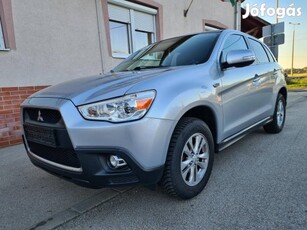 Mitsubishi ASX 1.6 Mivec Invite Vez.szervkönyv....