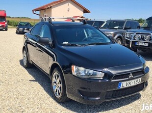 Mitsubishi Lancer 1.5 Invite