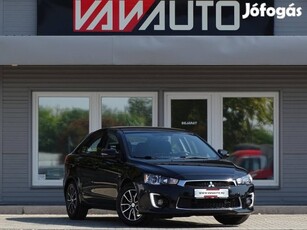 Mitsubishi Lancer Sportback 1.6 Invite 70eKM-KL...