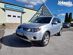 Mitsubishi Outlander 2.0 DI-D Instyle 4 WD 7 SZ...