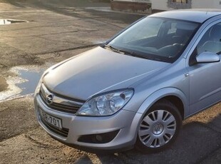 Opel Astra 1.4 Essentia Easytronic valós futás....