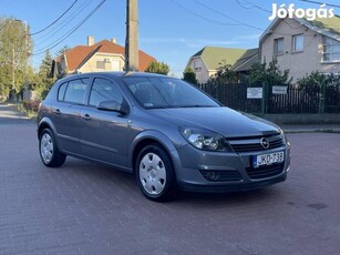 Opel Astra H 1.4 Cosmo