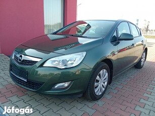 Opel Astra J 1.4 Enjoy