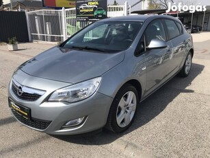 Opel Astra J 1.4 Selection Megkímélt! Végig Sz....