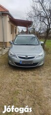 Opel Astra J 1.4T magánszemélytől , friss műszakival.