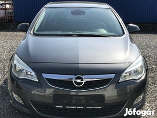 Opel Astra J 1.6 Essentia ++Frissműszaki++Tempo...