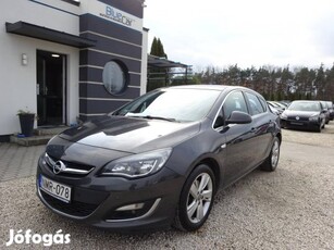 Opel Astra J 1.7 CDTI Cosmo Navigáció!Tolatókam...