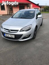 Opel astra j