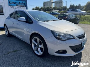 Opel Astra J GTC 1.4 T Sport Bixenon.Navigáció....