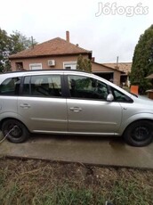 Opel B Zafira Egyterű