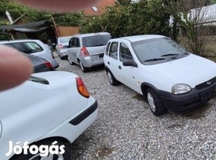 Opel Corsa B ..