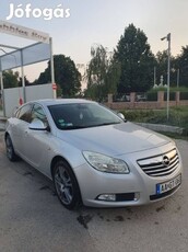 Opel insignia megkimélt!