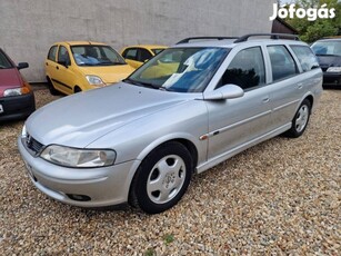 Opel Vectra B Caravan 1.6 16V Comfort Magyarors...