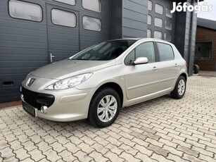 Peugeot 307 1.6 Supreme Vezetett Szervizkönyv /...