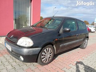 Renault Clio 1.9 DTi RN