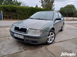 Skoda Octavia 1.6 Elegance