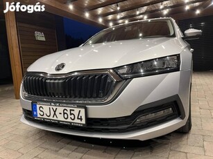 Skoda Octavia 2.0 TDI SCR Perfect Áfás Ár!