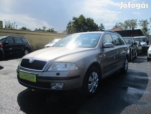 Skoda Octavia Combi 1.6 FSI Elegance